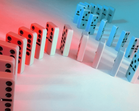 Dominos
